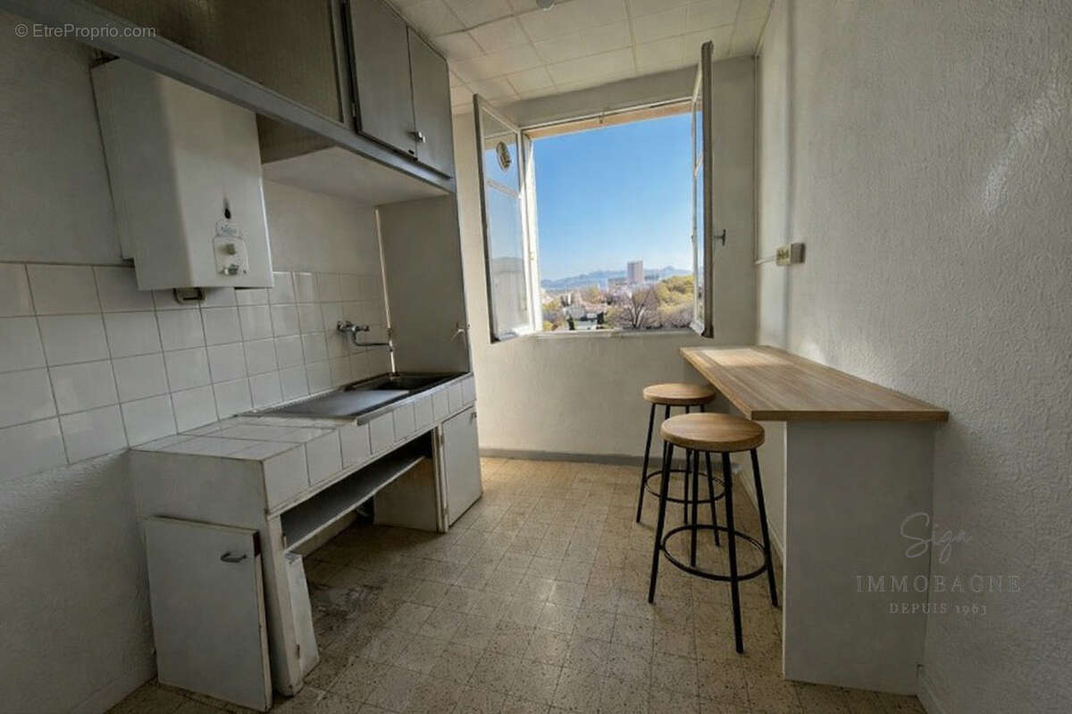 Appartement à MARSEILLE-9E