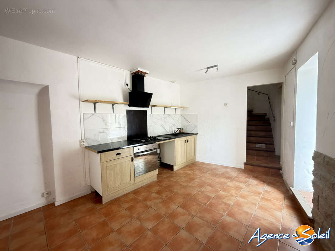 Maison 65 m² à Moux  - photo 2