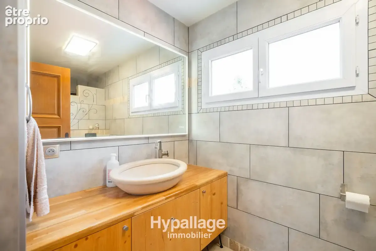 Vend maison type 4/5 garage, jacuzzi, exposition sud 13015 Marseille - photo 22