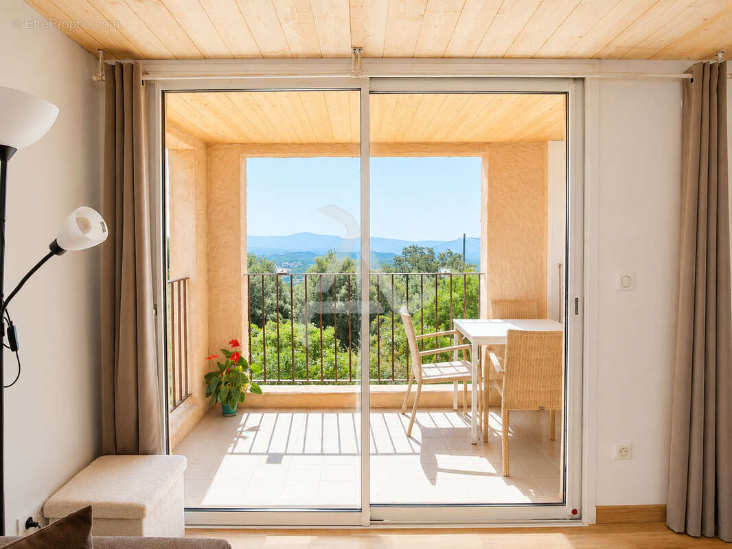 Appartement t2 de 60 m2 avec atelier de 56m2 dans petite copropriété de charme à 20min de porto-vecchio - photo 6