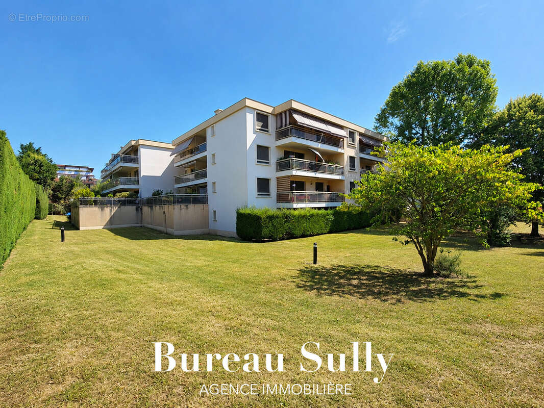 Appartement à TASSIN-LA-DEMI-LUNE