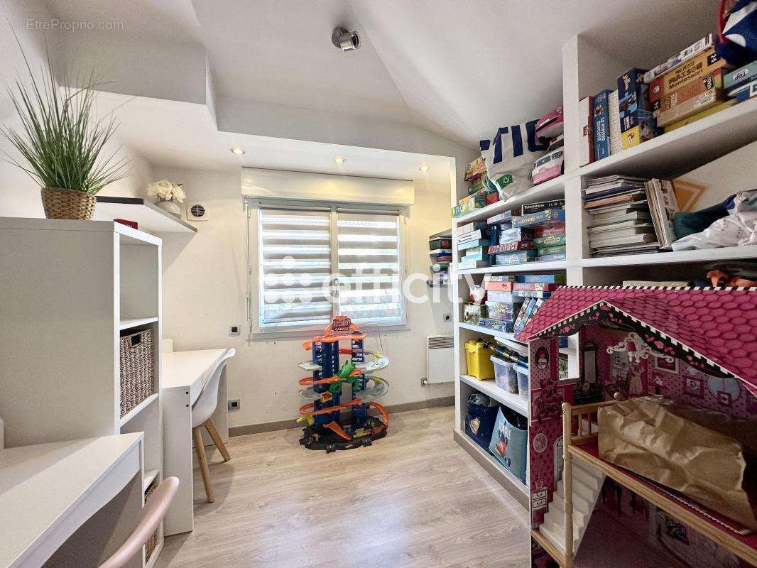 Maison 85 m² à Cabries  - photo 12