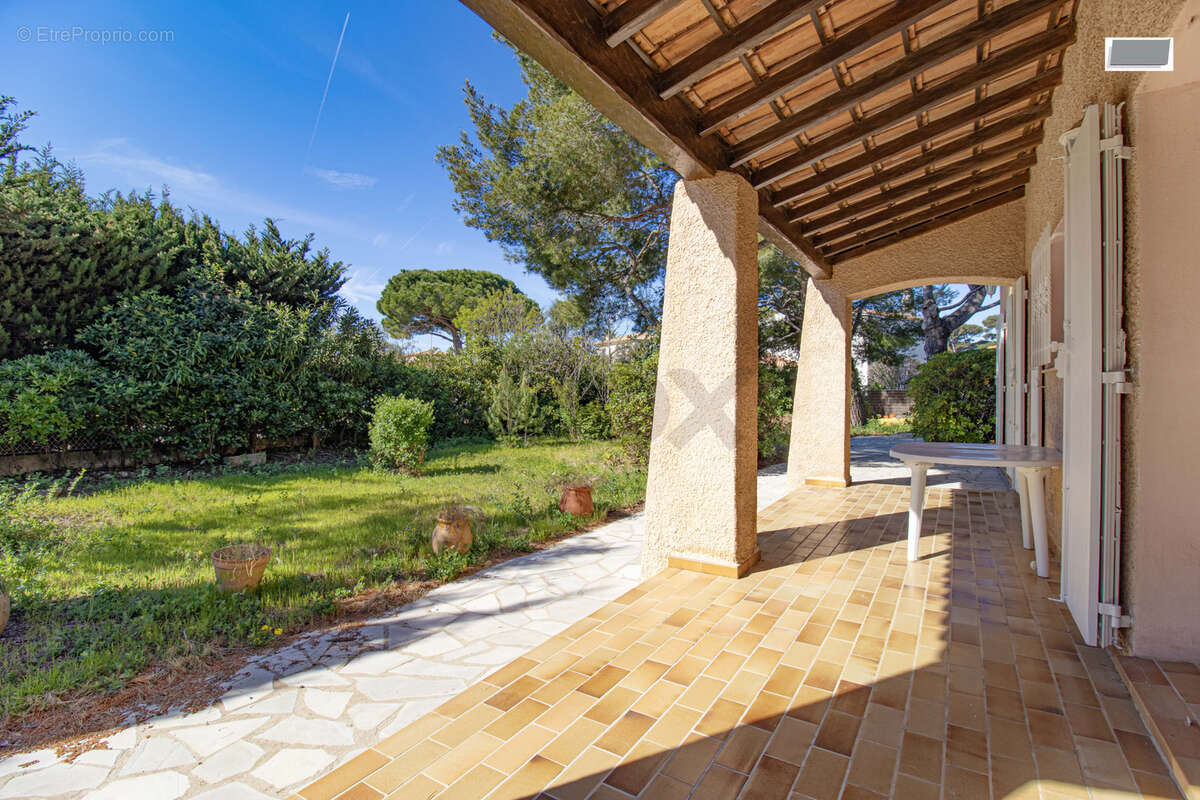 Maison à SIX-FOURS-LES-PLAGES