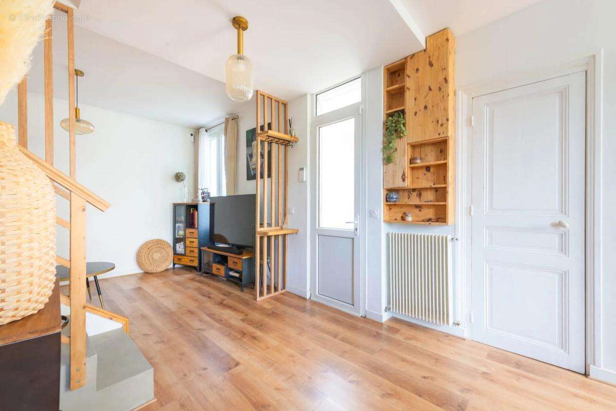 Appartement à COLOMBES