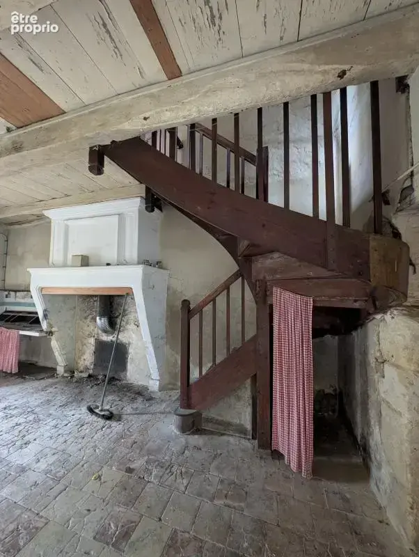 FARGUES-SAINT-HILAIRE – Maison à rénover de 130 m² sur 625 m² de terrain 150 000€ - photo 5