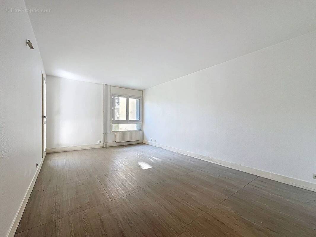 Appartement à BOISSY-SAINT-LEGER