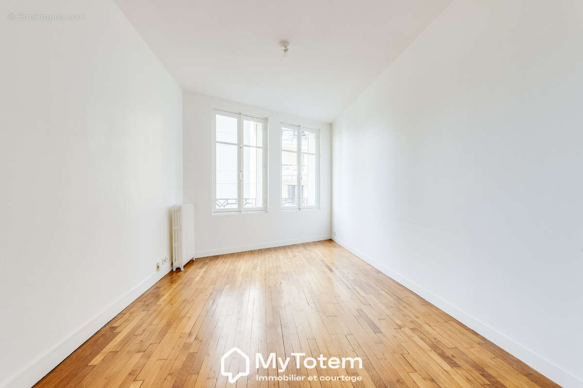 Appartement à LEVALLOIS-PERRET
