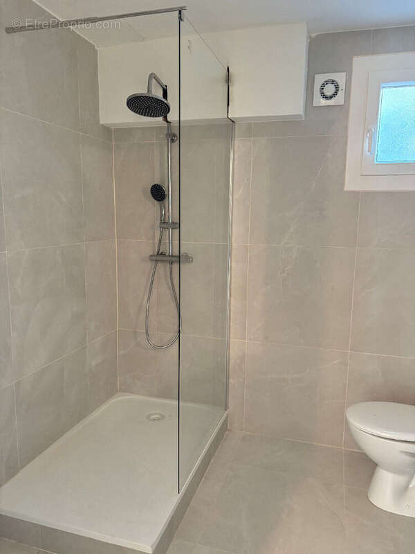 Maison à LA FARE-LES-OLIVIERS