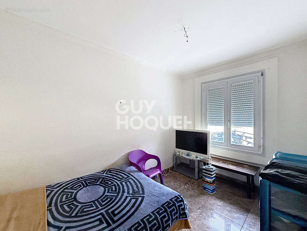 Maison - 5 pièces, 3 chambres - à vendre à Perpignan (66000) quartier Las Cobas - photo 5