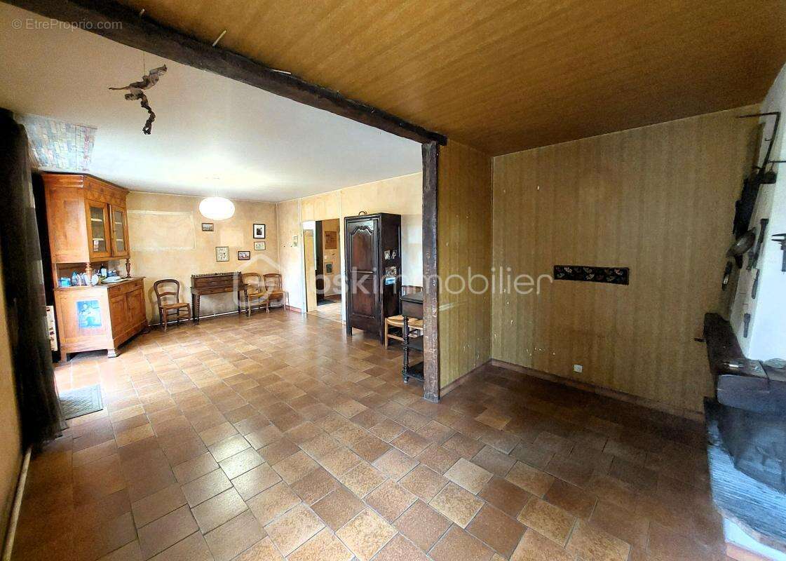 Maison indépendante - 6 pièces - 4/5 chambres - Garage - Sous-sol total - 126 m2 - photo 5