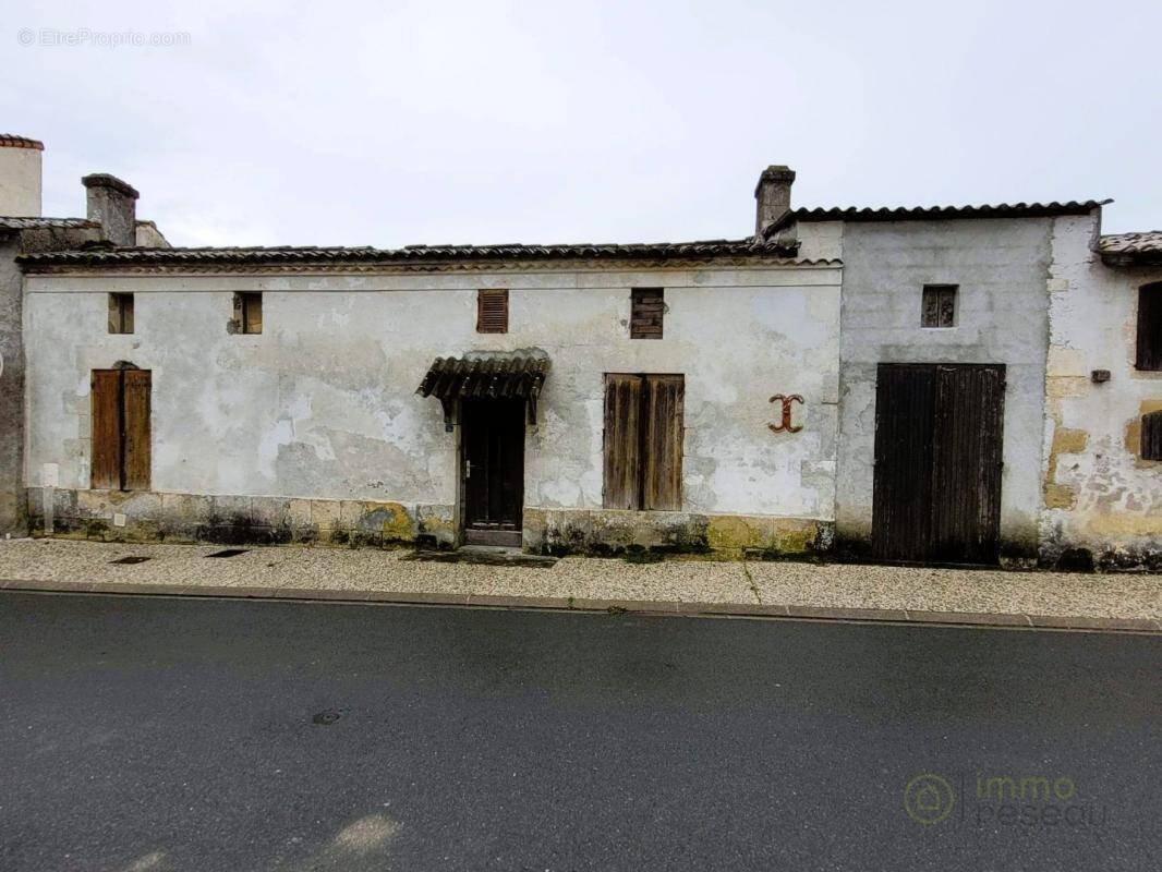 Maison à SOUBRAN