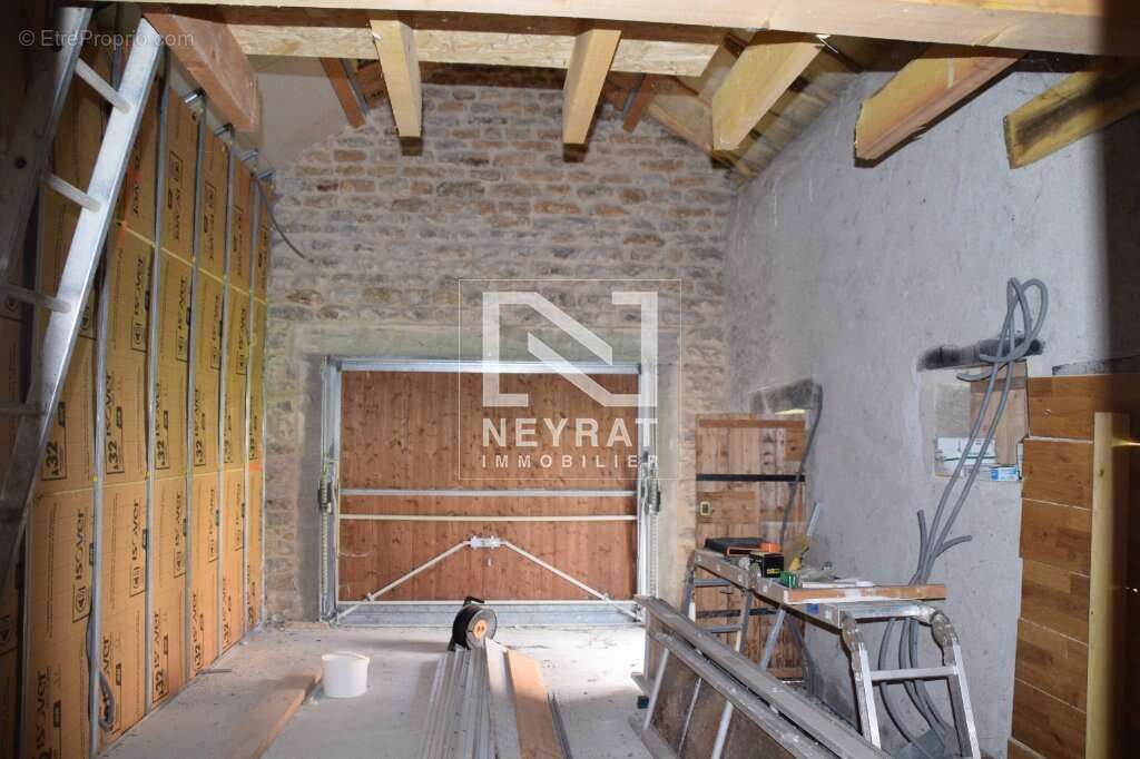 Ferme bourguignone avec terrain de 8 000 m² – fort potentiel ! - photo 9