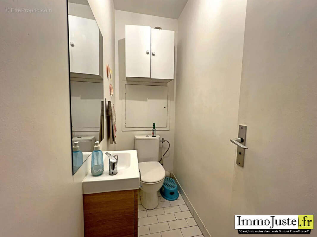 WC  - Appartement à VANVES