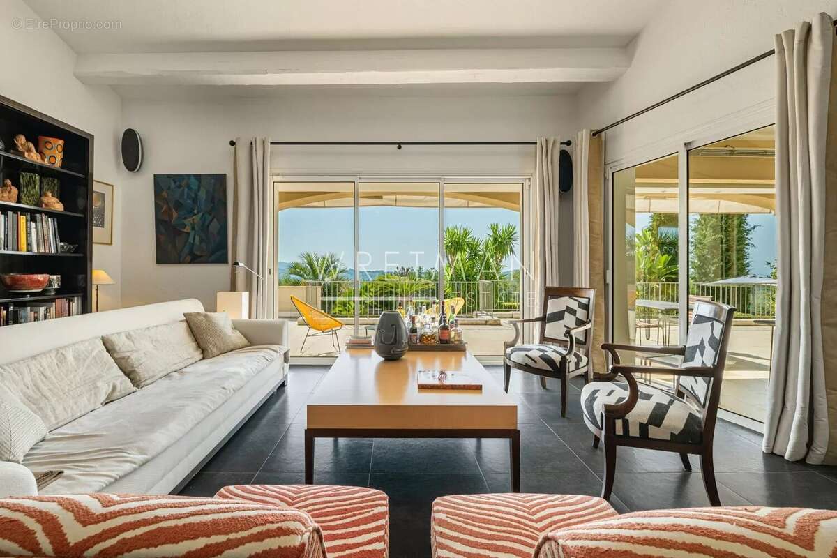 Superbe villa provençale avec piscine et vue panoramique mer – Mougins Pibonson - photo 6