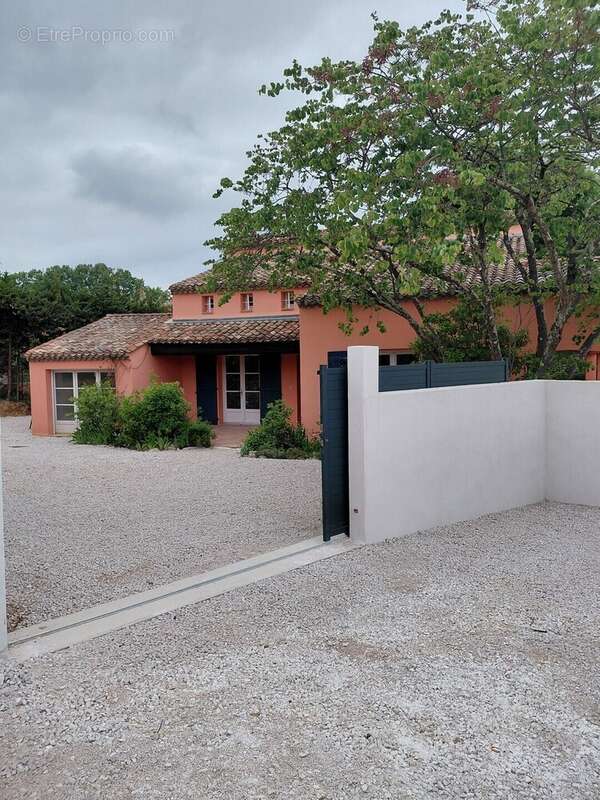 Maison à RESTINCLIERES