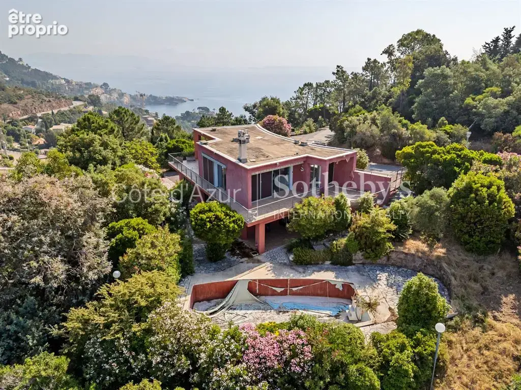 Théoule-sur-Mer: villa à rénover avec vue mer panoramique et projet approuvé - photo 15