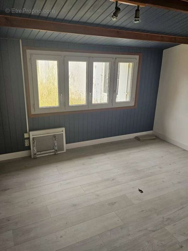 Maison à COMMEQUIERS