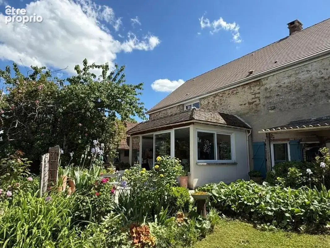 Maison 6 pièces 190 m² à vendre à Auxerre (89000) - photo 2