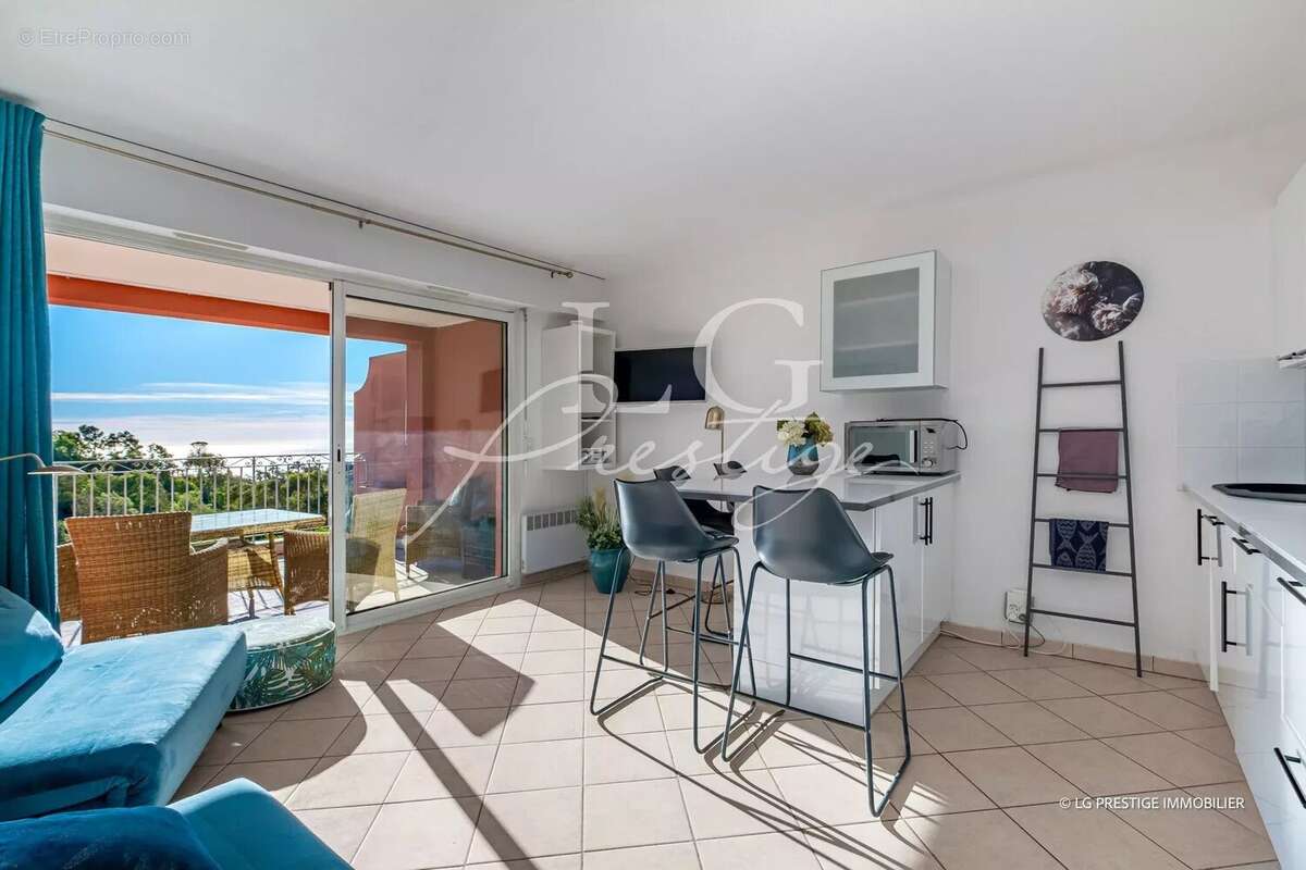 Appartement à THEOULE-SUR-MER