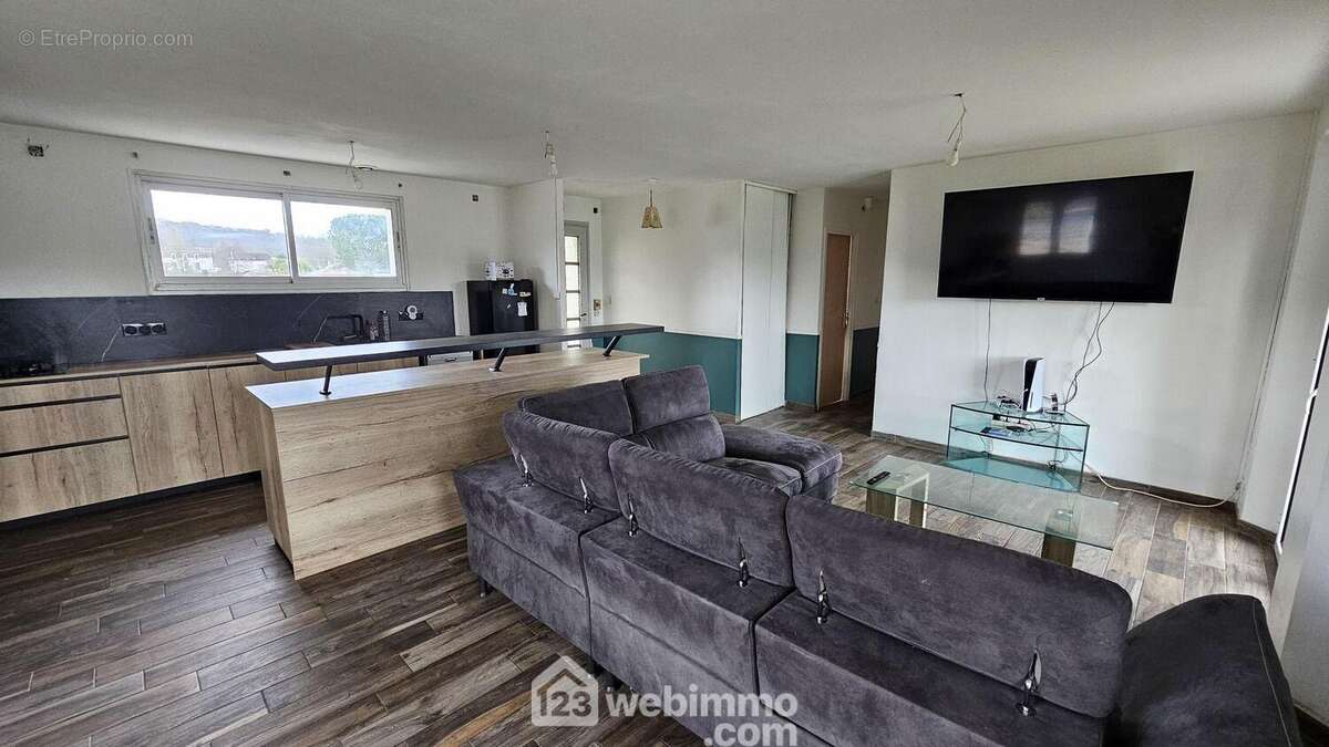 Maison à LESTELLE-BETHARRAM