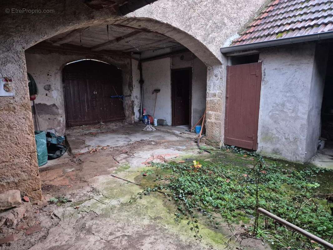 Maison 81 m² à Montmirey-Le-Chateau  - photo 7