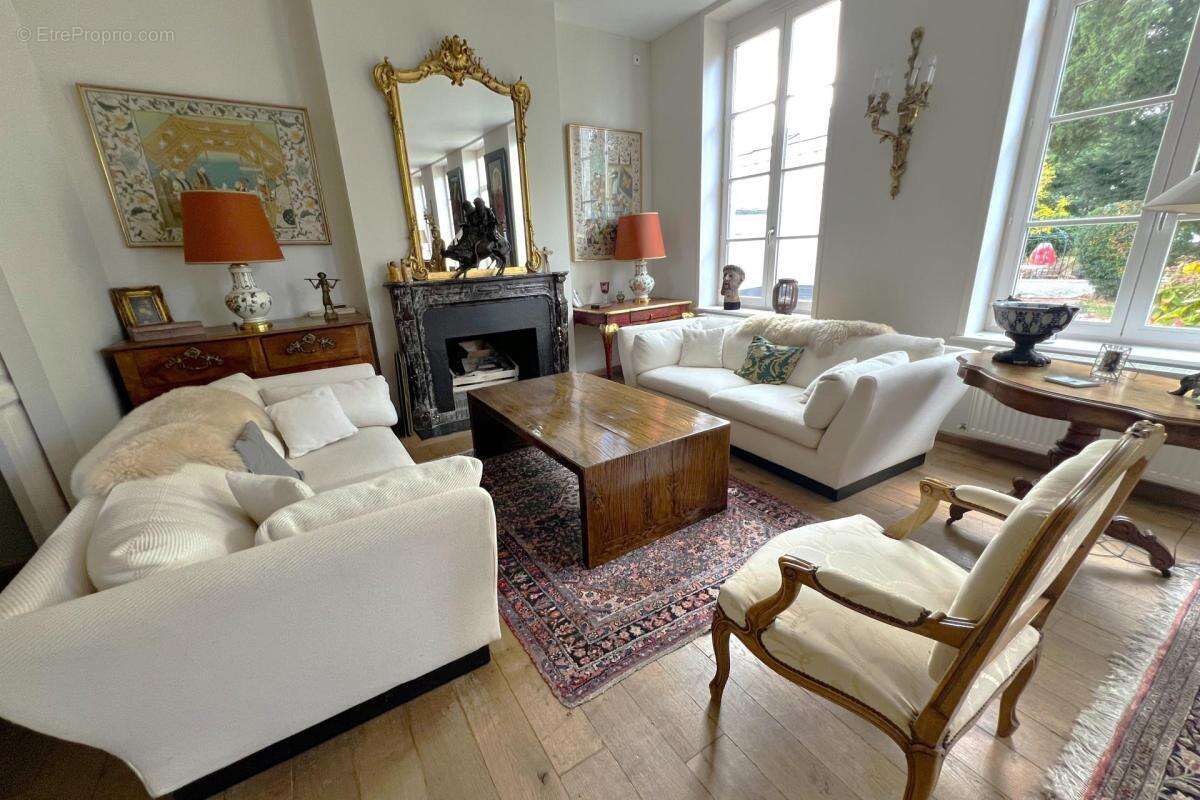 Maison à SANTES