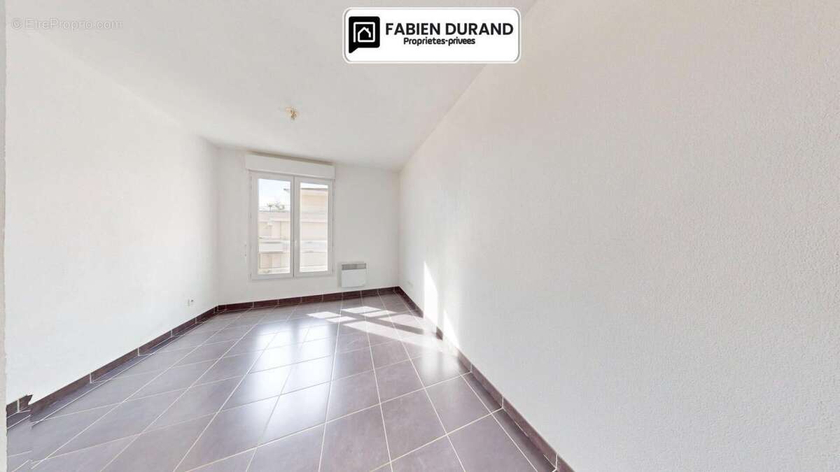 Appartement à MANDELIEU-LA-NAPOULE