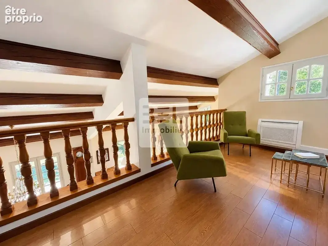 Belle Villa sur grand terrain de 2000 m2 avec piscine à Pont-Saint-Esprit - photo 11