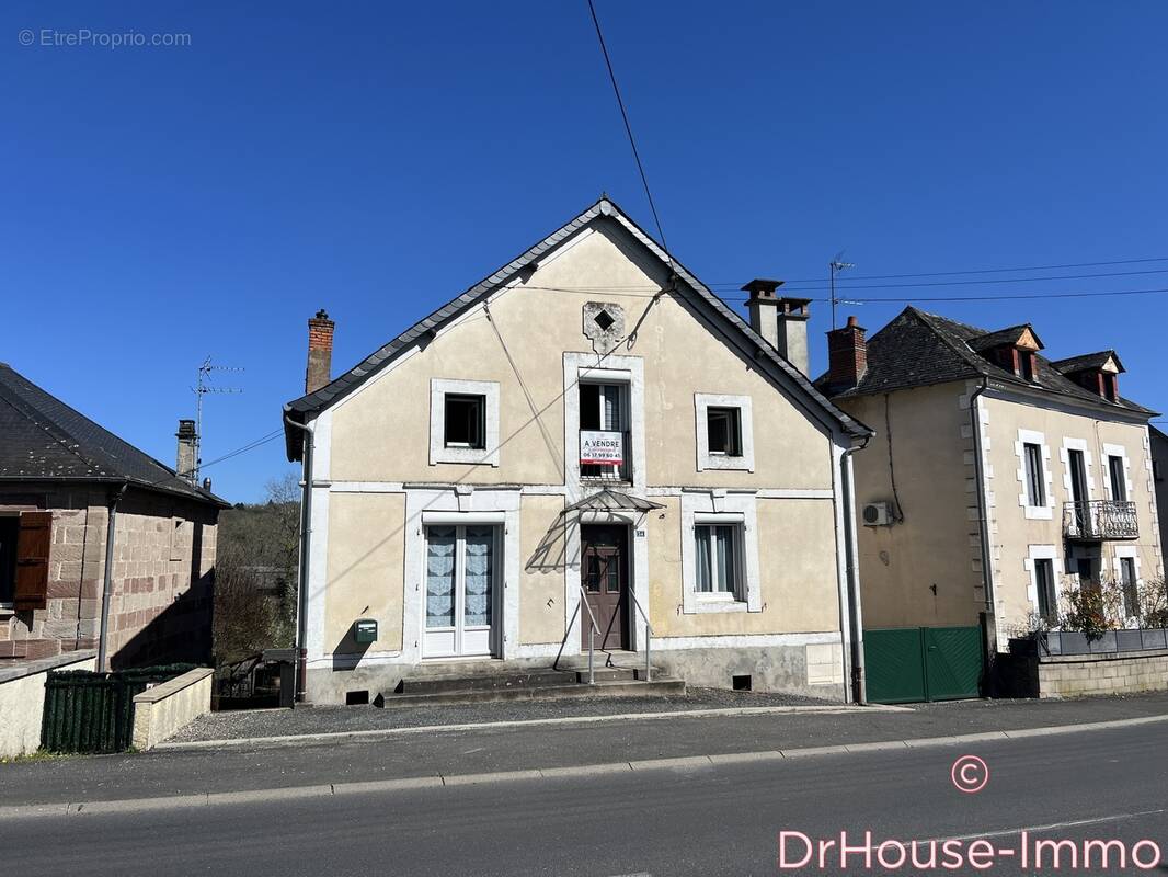 Maison à OBJAT
