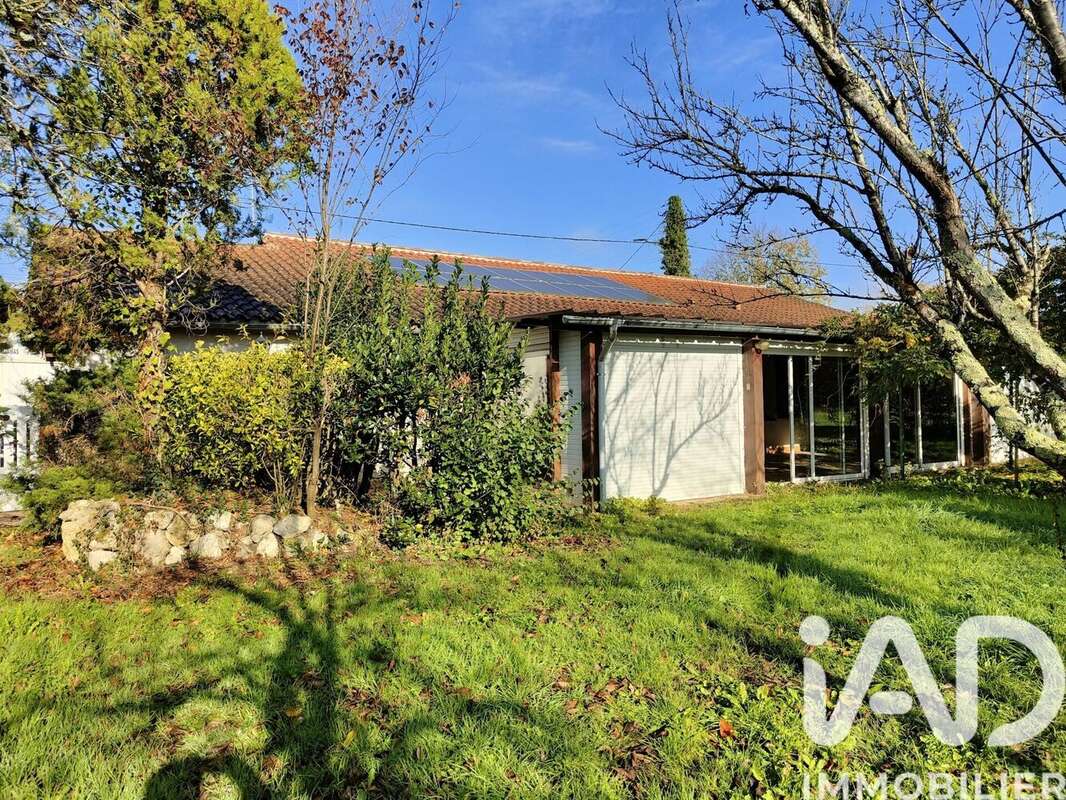 Photo 2 - Maison à LAVARDAC