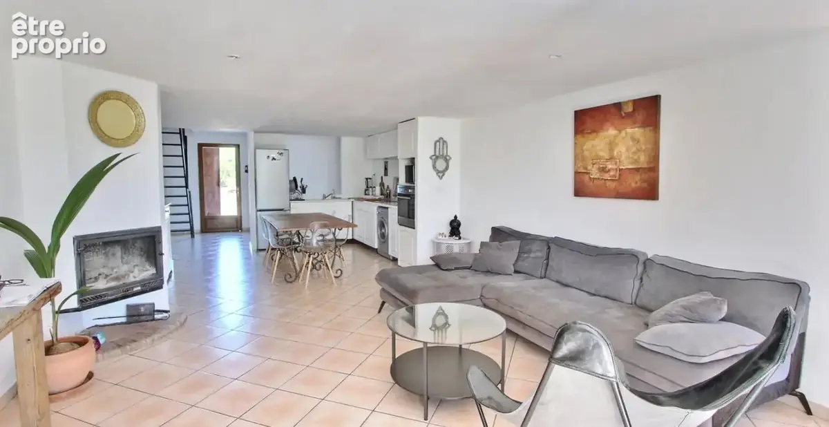 Bastide de caractère 490m²  + hangar de 135m² sur 4.6ha de terrain - photo 3