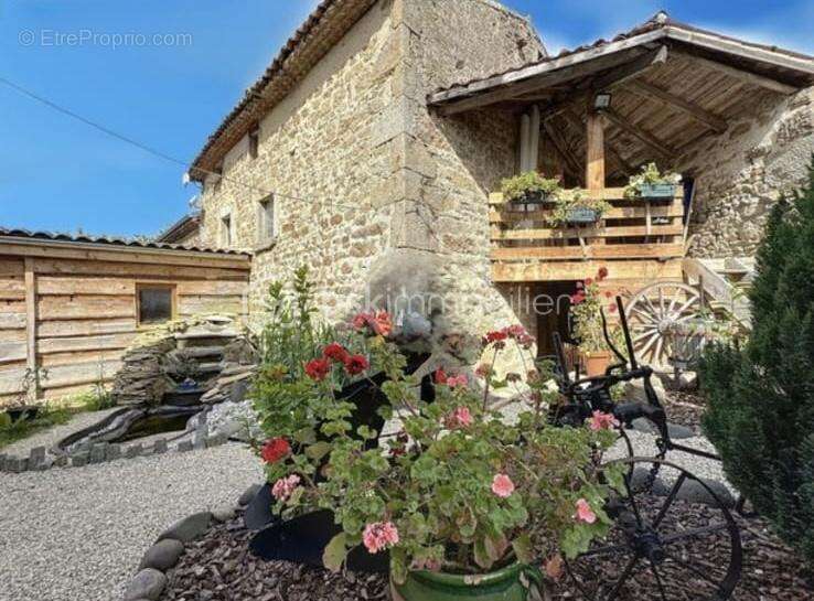 Maison à ISSERTEAUX