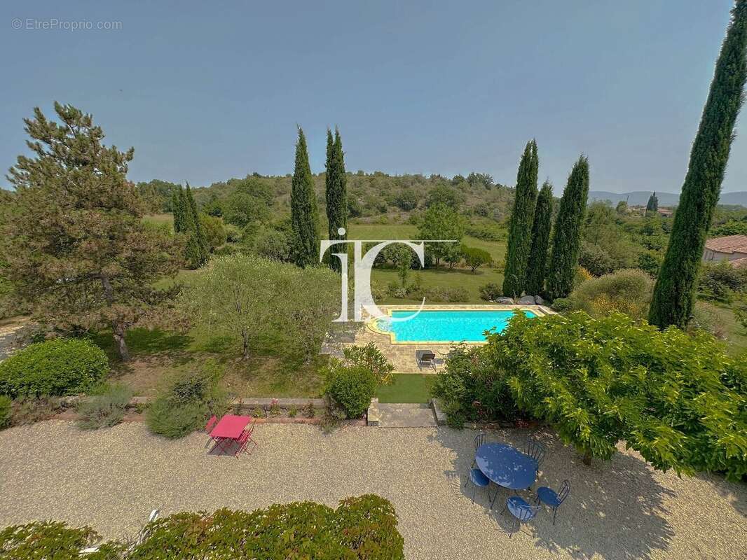 Maison à SAINT-PAUL-LE-JEUNE