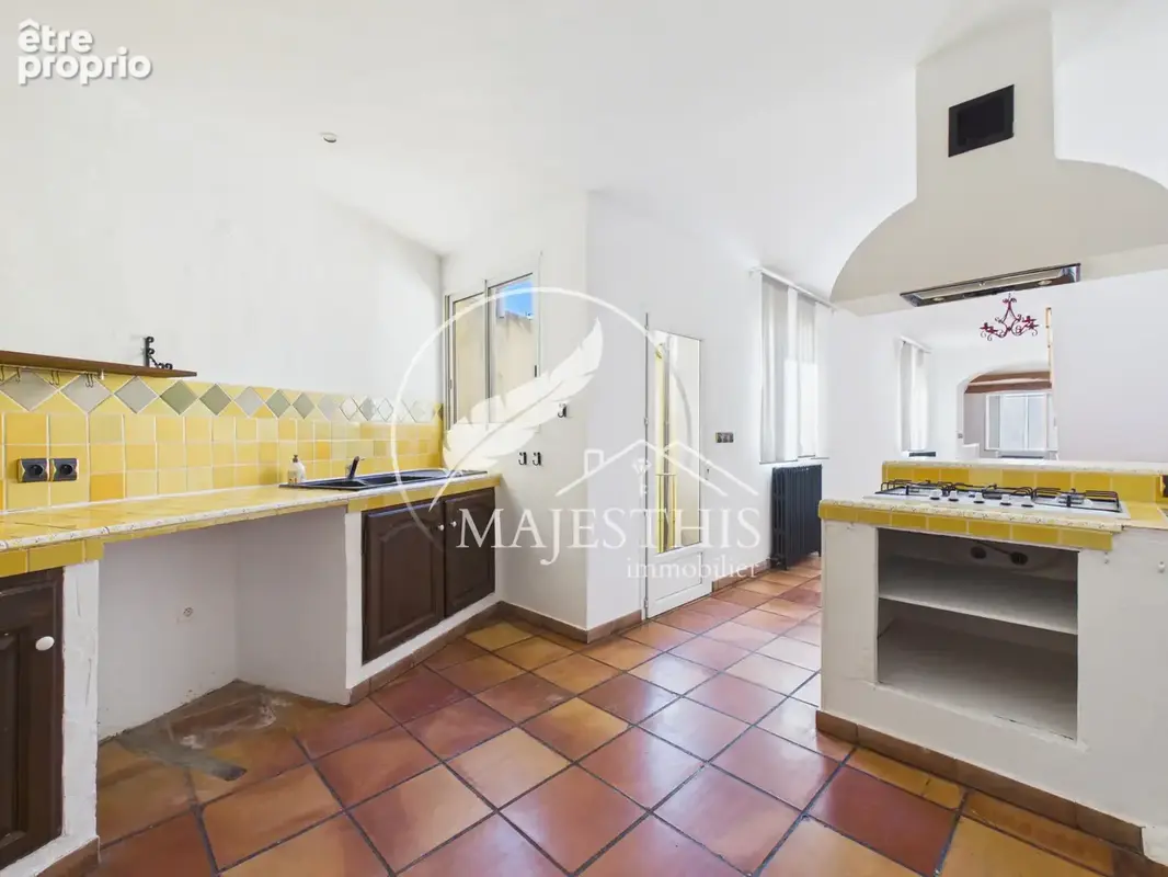 Puget-ville - immeuble (maison village) - t2 bis + t4 avec garage et terrasse - photo 9