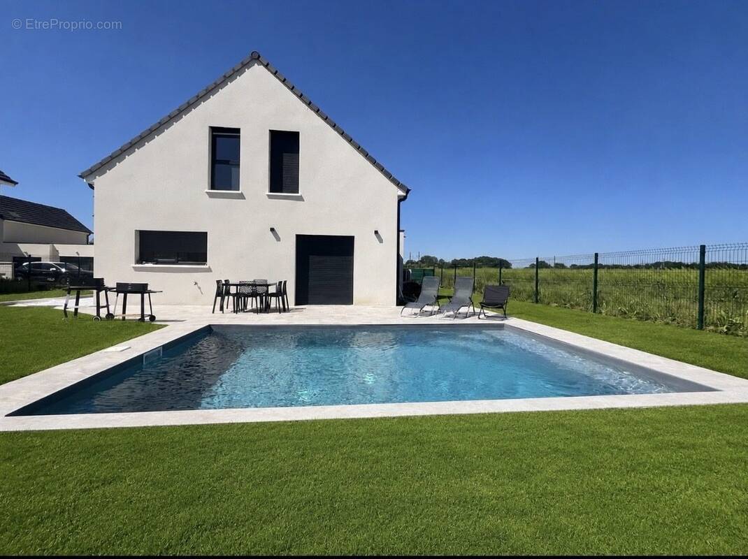 Maison à AISEREY