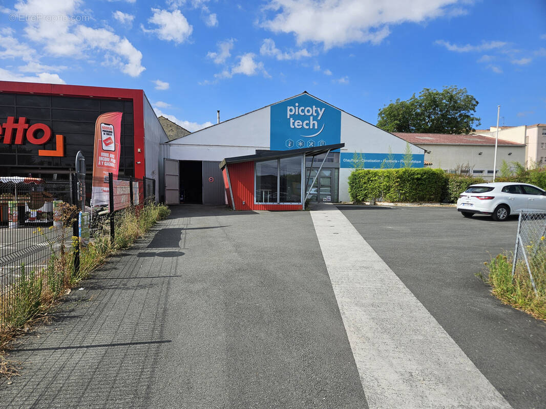 Commerce à SAINTES
