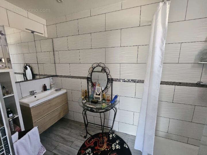 Appartement à MARSEILLE-12E