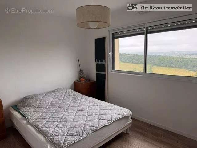 Rosnoën Maison contemporaine de plain-pied 146 m² – DPE A – Vue campagne et Aulne - photo 9