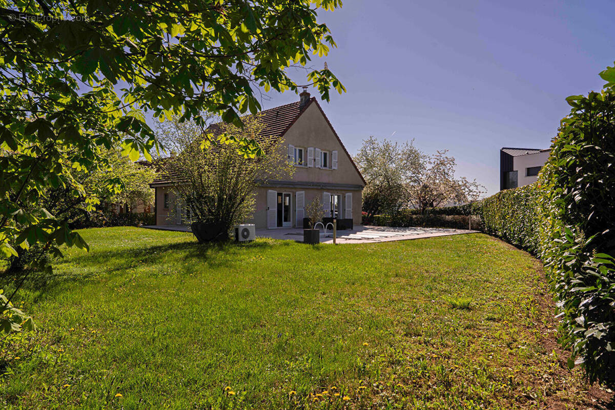 Maison à DAIX