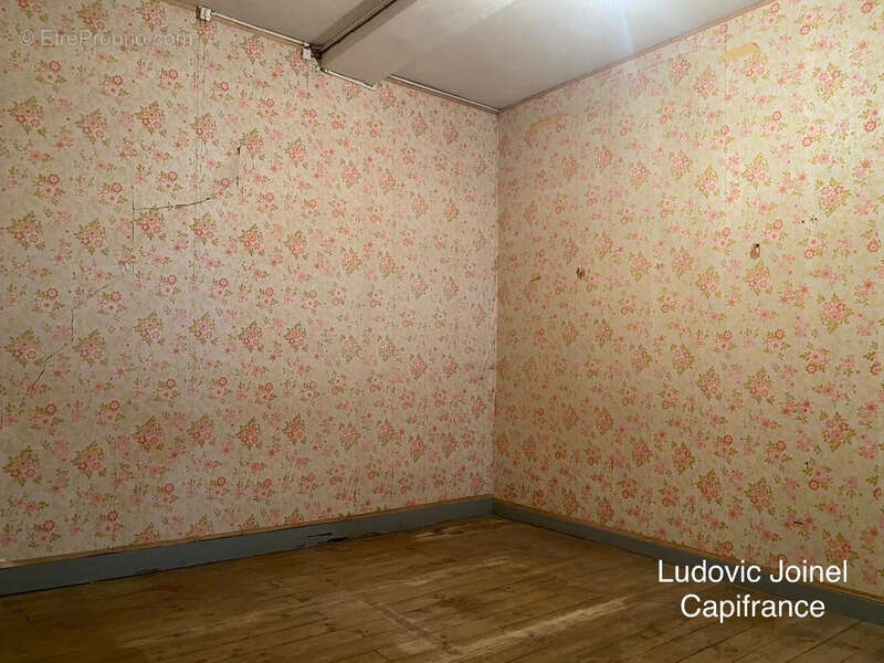 A vendre maison de Bourg avec jardin 4 Pièce LIGUEUX (24) - photo 5