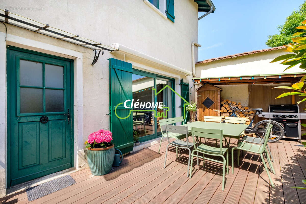 Appartement à TASSIN-LA-DEMI-LUNE