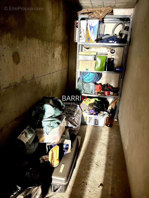 Parking à SAINT-CYPRIEN