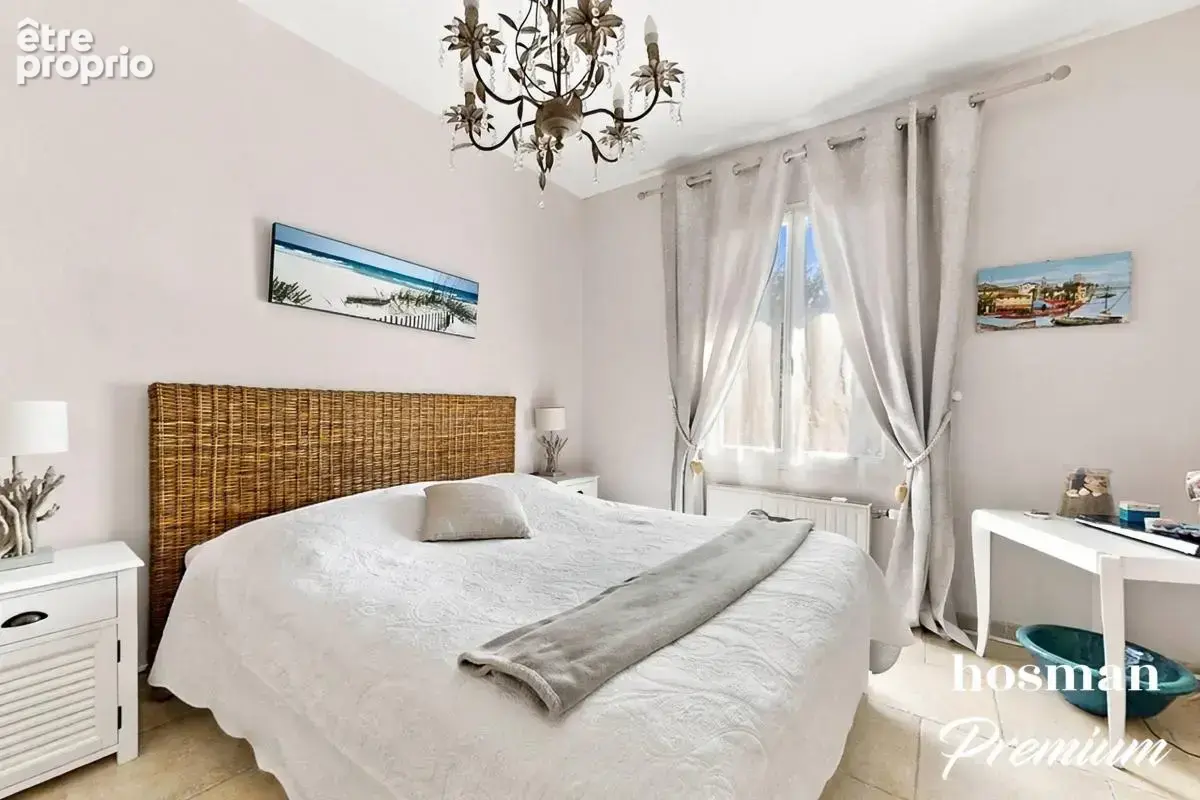 Maison 6 pièces de 145m² sur agréable terrain arboré avec garage - Proche Lyon 8ème - Bron - photo 7