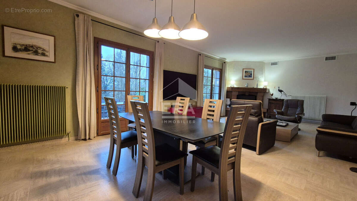 Maison à GRISY-SUISNES