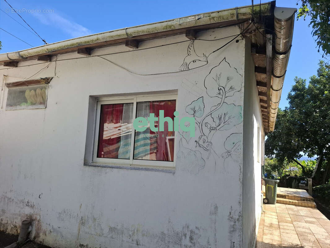 Maison à CAPESTERRE-BELLE-EAU