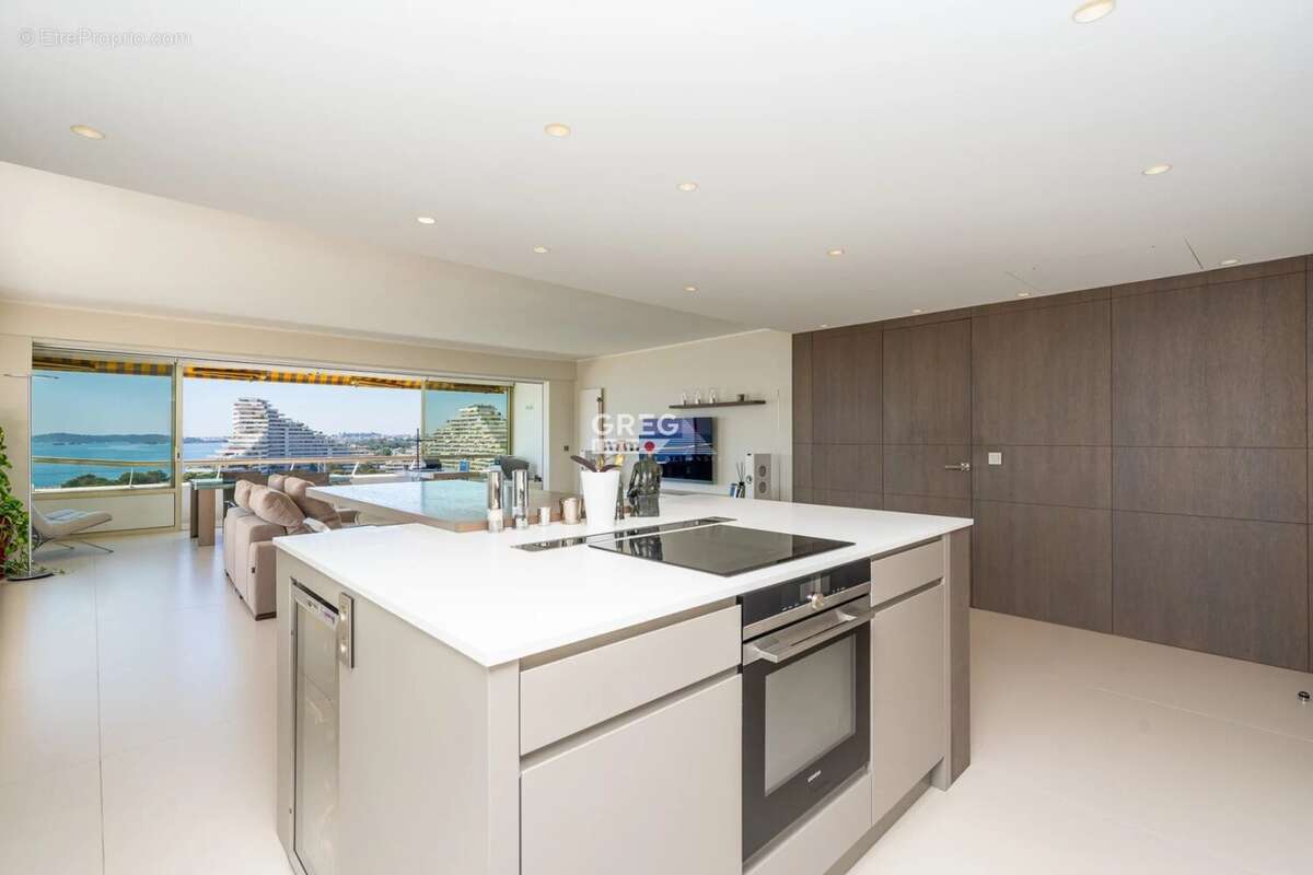 Appartement à VILLENEUVE-LOUBET