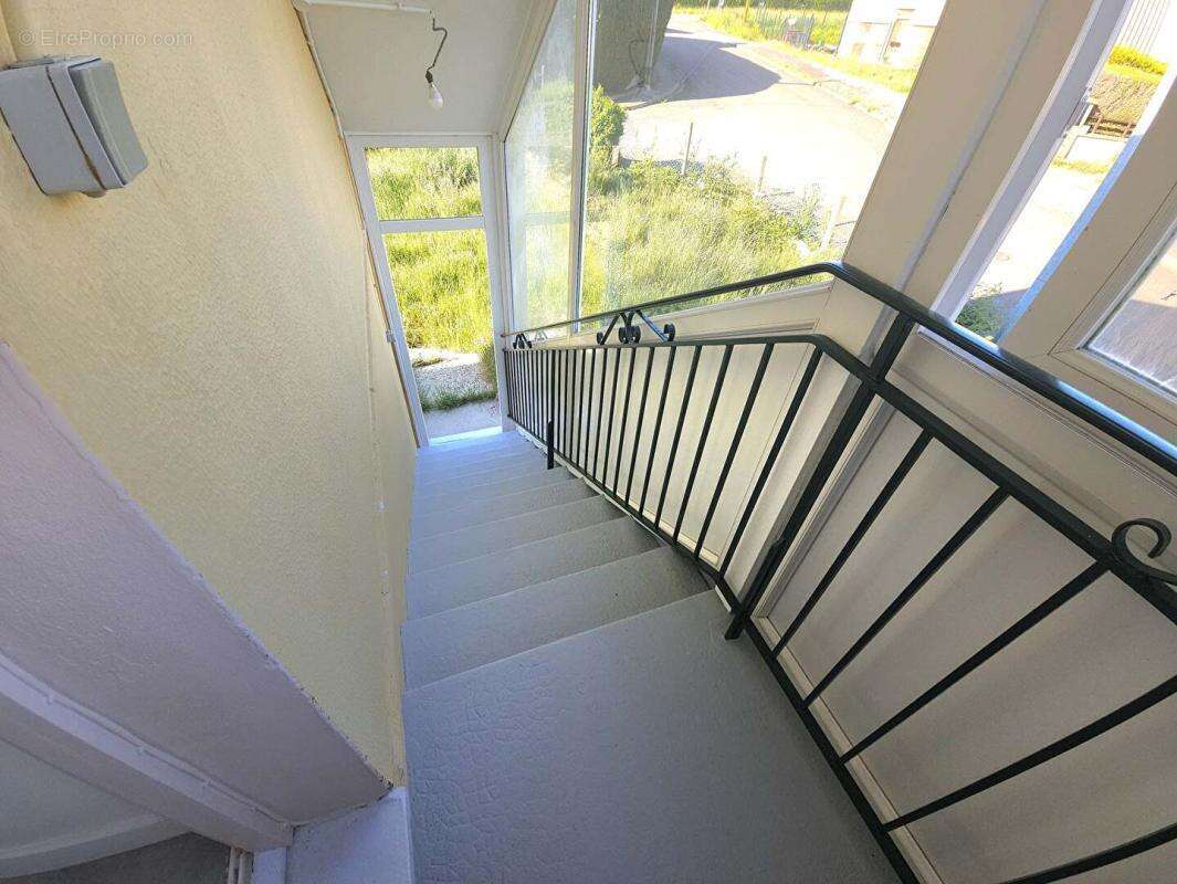 Maison à SAINTE-GAUBURGE-SAINTE-COLOMBE