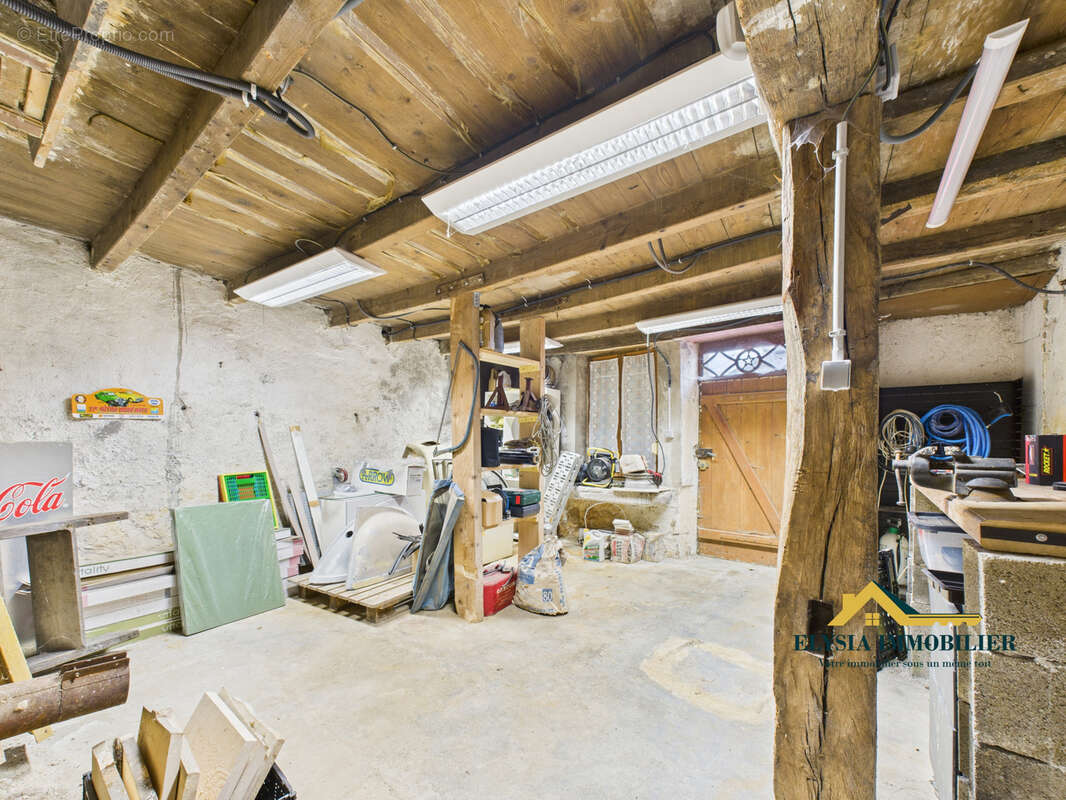 Maison à NEUVILLE-LES-VAUCOULEURS