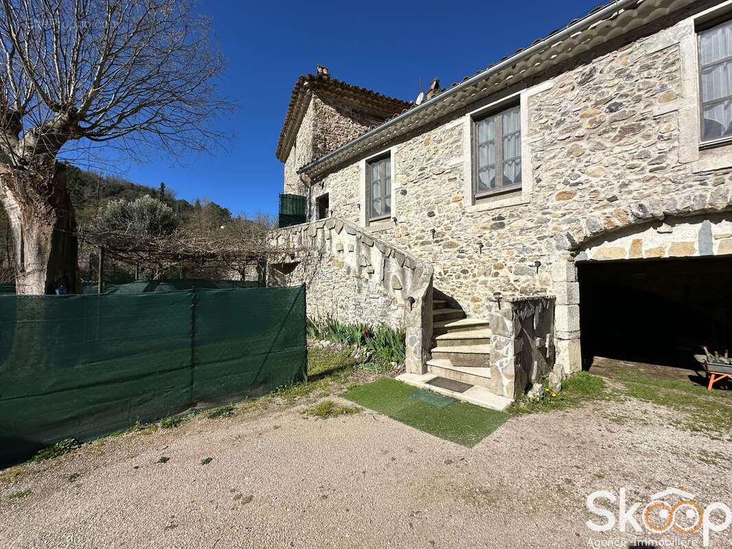 Maison à SAINT-HIPPOLYTE-DU-FORT