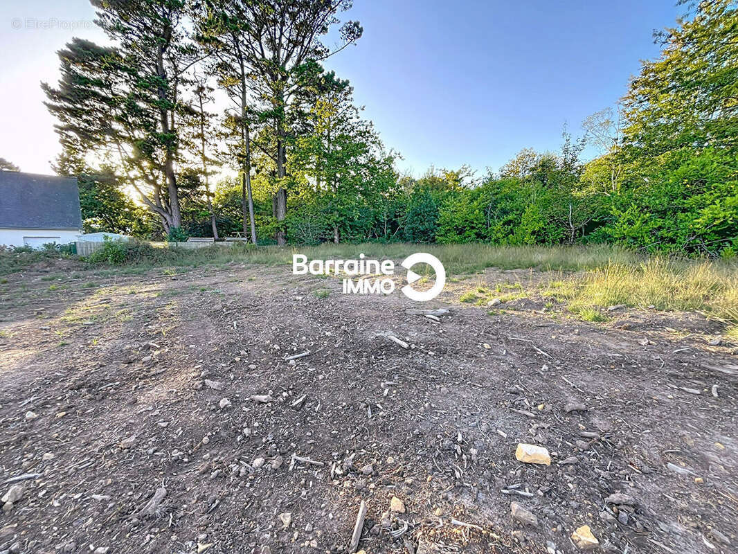 Terrain à CROZON